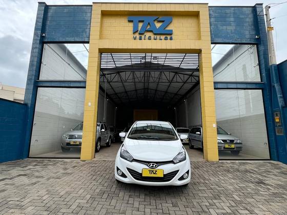 HYUNDAI HB20S 1.6 COMFORT PLUS 16V FLEX 4P MANUAL